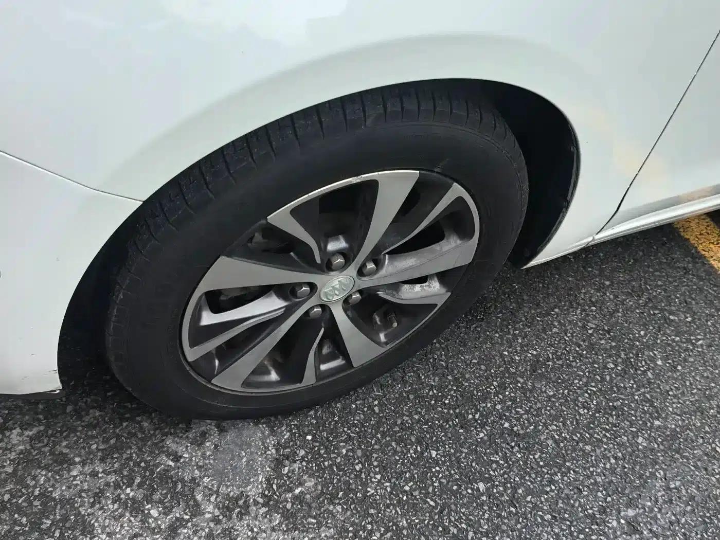 Buick Verano 2018 18T Automatic Elite — миниатюра 5