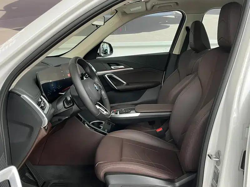 BMW X1 2023 sDrive25Li M Sport Package — миниатюра 11