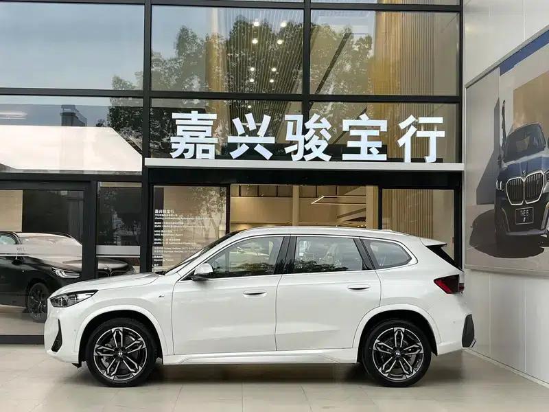 BMW X1 2023 sDrive25Li M Sport Package — миниатюра 3