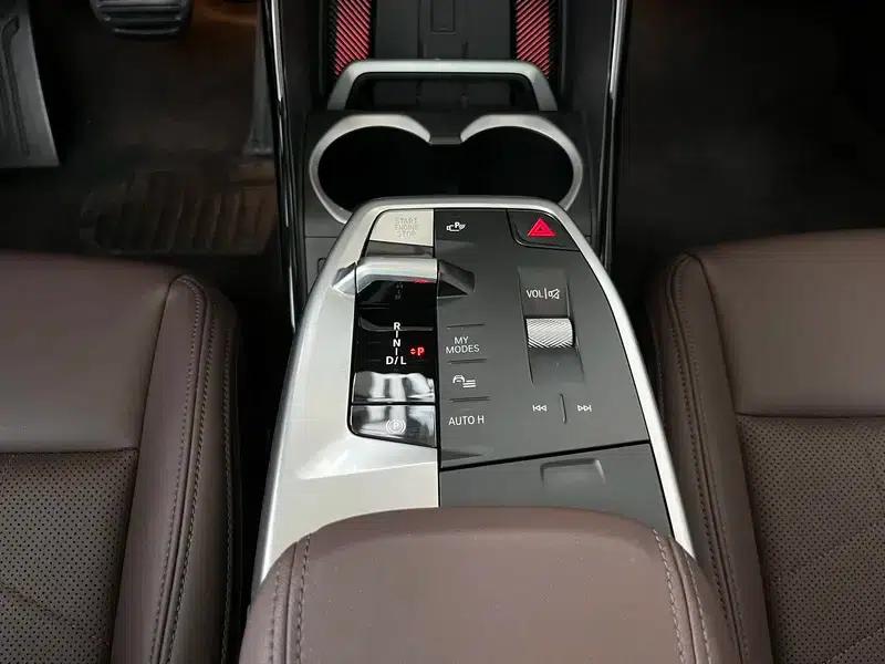 BMW X1 2023 sDrive25Li M Sport Package — миниатюра 10