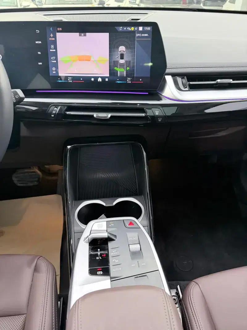 2023 BMW X1 sDrive20Li X Design Package — миниатюра 11