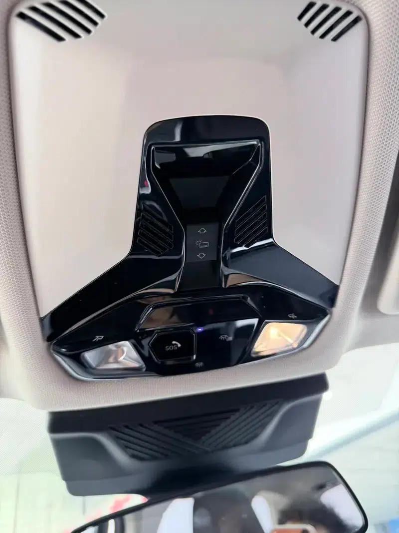 2023 BMW X1 sDrive20Li X Design Package — миниатюра 7