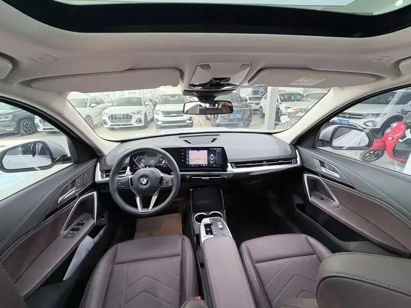 2023 BMW X1 sDrive20Li X Design Package — миниатюра 10