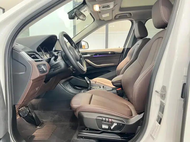 BMW X1 2022 sDrive25Li Leading Edition — миниатюра 16