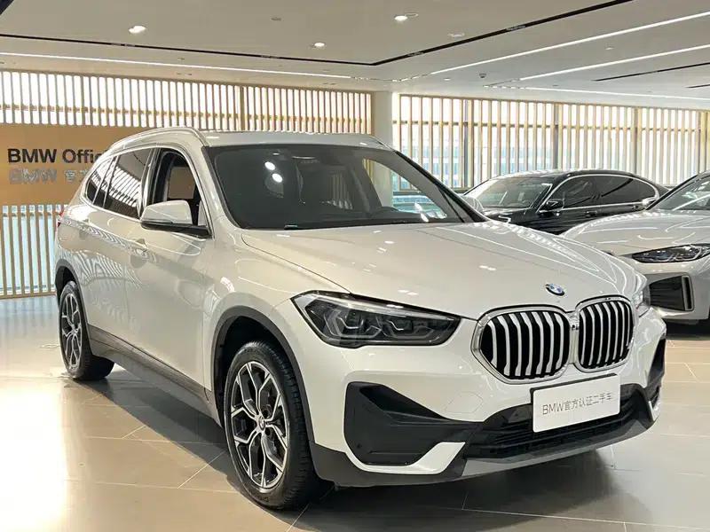 BMW X1 2022 sDrive25Li Leading Edition — миниатюра 3