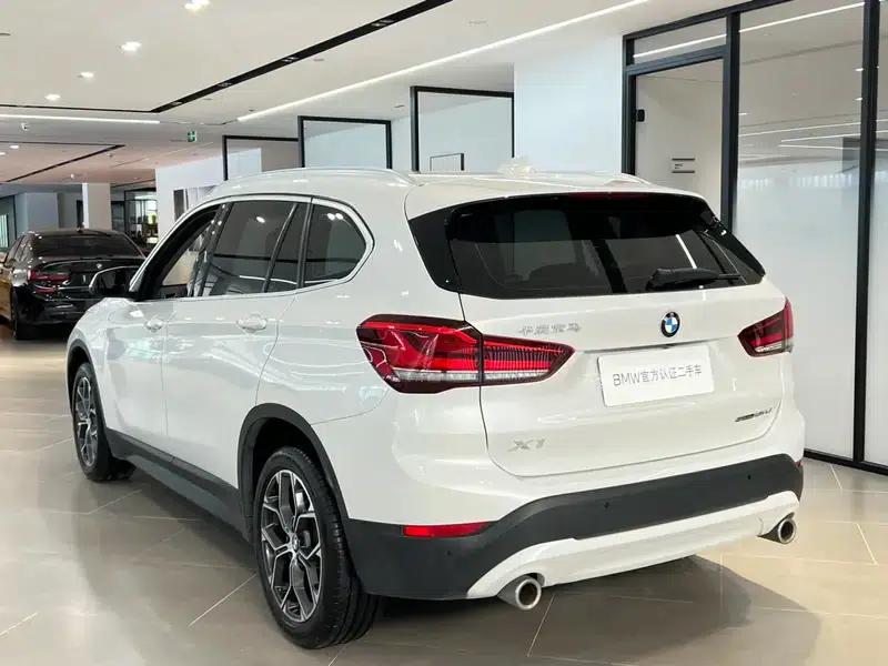 BMW X1 2022 sDrive25Li Leading Edition — миниатюра 4