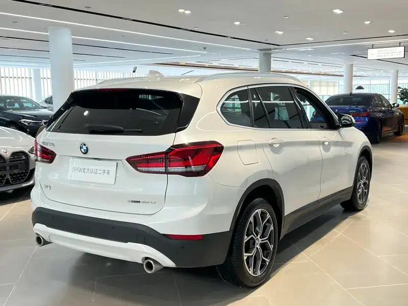 BMW X1 2022 sDrive25Li Leading Edition — миниатюра 6