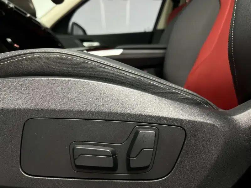 2023 BMW X1 sDrive20Li X Design Package — миниатюра 21