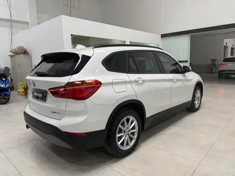 BMW X1 2019 sDrive18Li Fashion Edition — миниатюра 6
