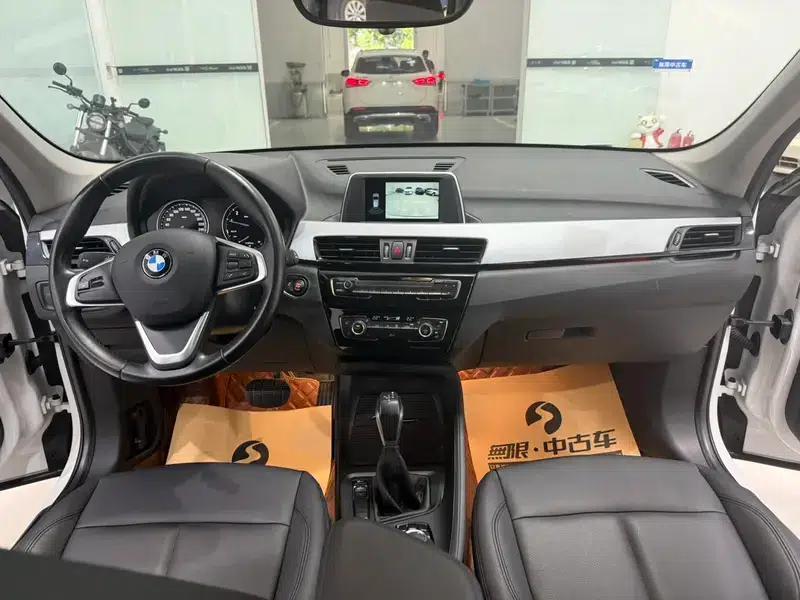 BMW X1 2019 sDrive18Li Fashion Edition — миниатюра 8
