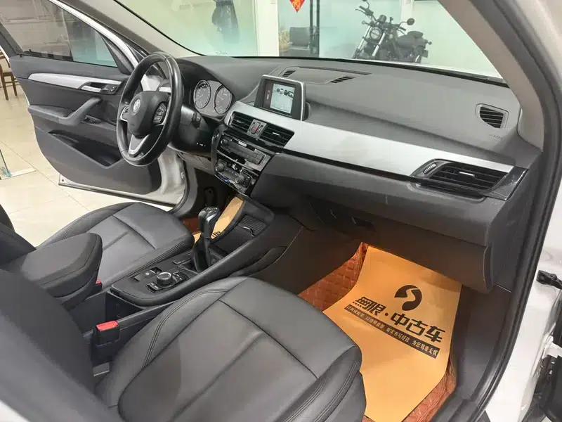 BMW X1 2019 sDrive18Li Fashion Edition — миниатюра 9