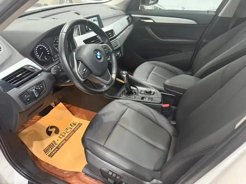 BMW X1 2019 sDrive18Li Fashion Edition — миниатюра 10