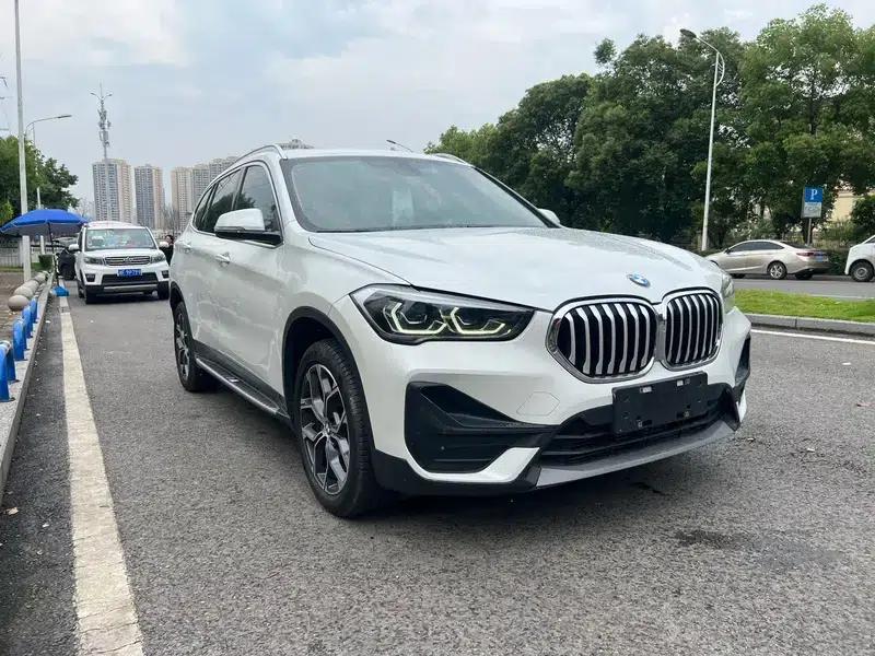 BMW X1 2021 Facelift sDrive25Li Leading Edition — миниатюра 3