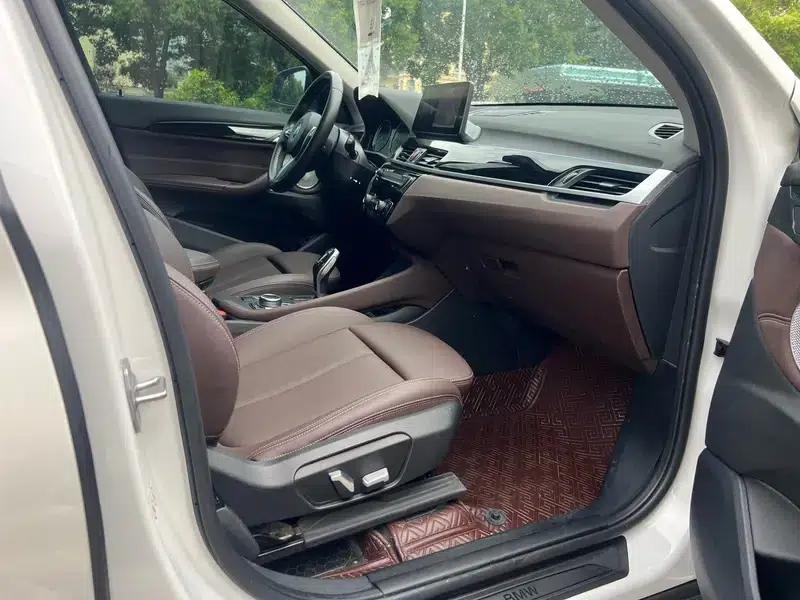 BMW X1 2021 Facelift sDrive25Li Leading Edition — миниатюра 9