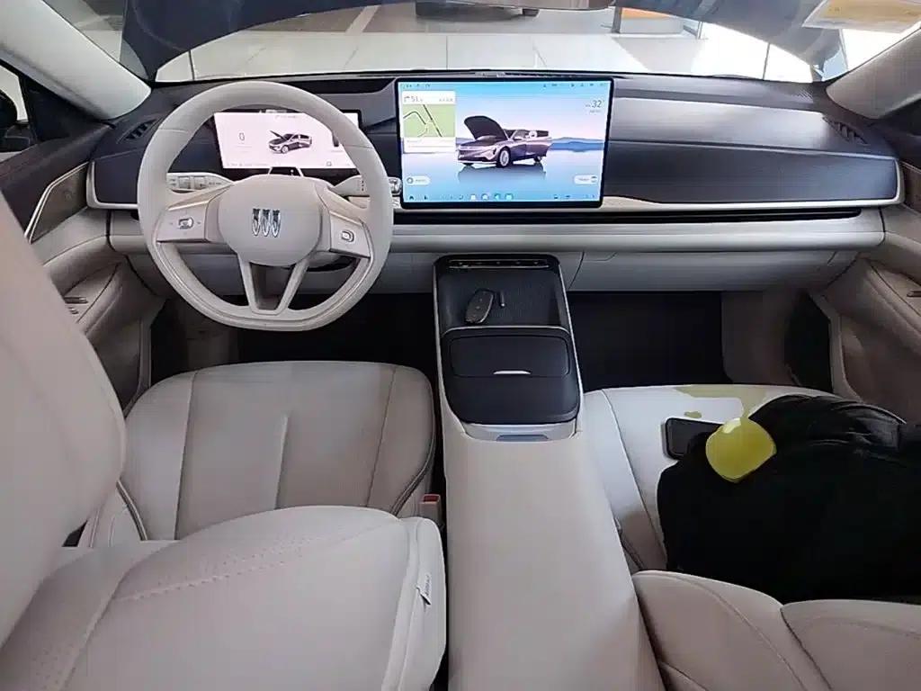 Buick Avenir 2025 — миниатюра 10