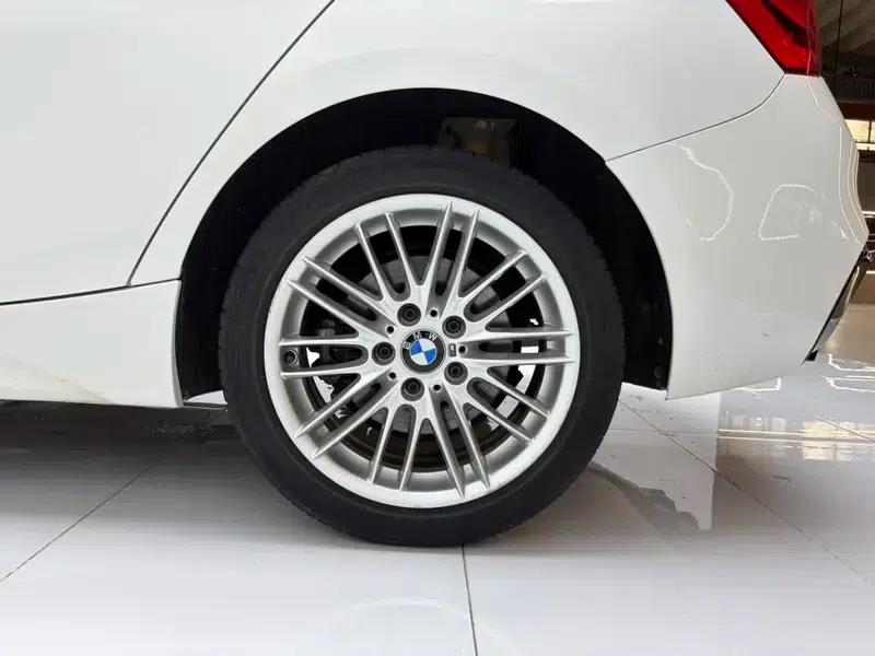 BMW 1 Series (Imported) 2018 120i M Sport Package — миниатюра 6
