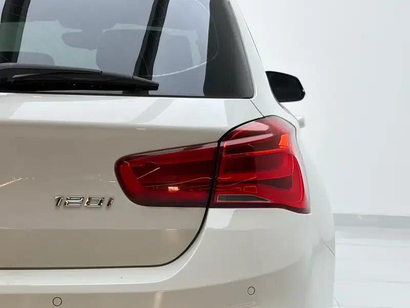 BMW 1 Series (Imported) 2018 120i M Sport Package — миниатюра 7