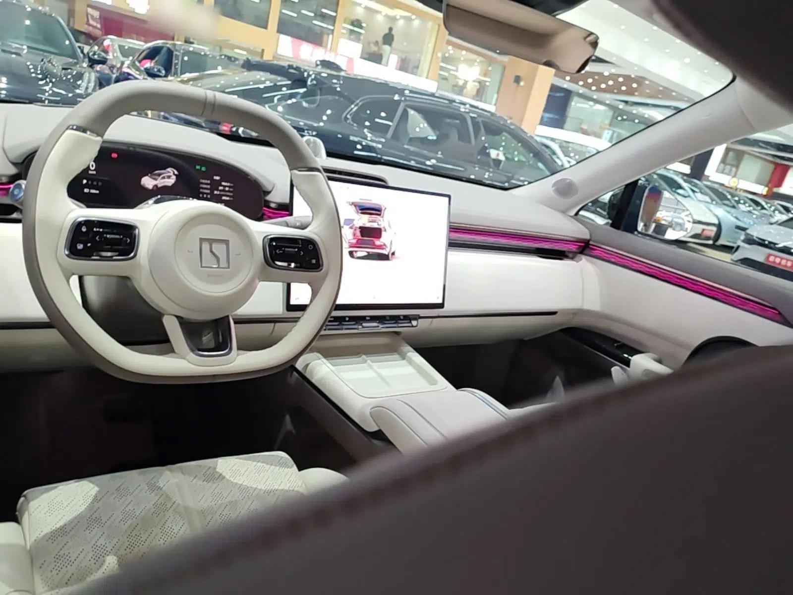 Zeekr 7X 2025 100 kWh Long-Range Rear-Wheel Drive with Intelligent Driving Features — миниатюра 12