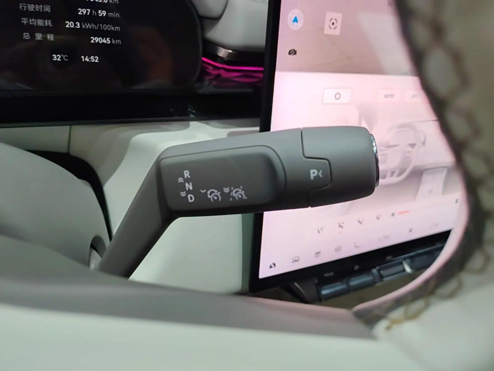 Zeekr 7X 2025 100 kWh Long-Range Rear-Wheel Drive with Intelligent Driving Features — миниатюра 16