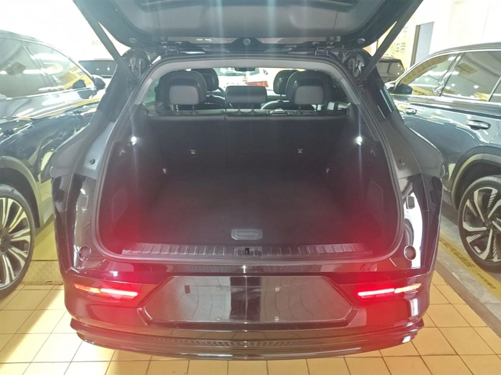Zeekr 7X 2025 100 kWh Long-Range Rear-Wheel Drive with Intelligent Driving Features — миниатюра 22