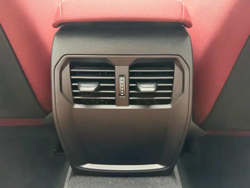 2024 BMW 4 Series 430i M Sport Shadow Edition — миниатюра 13