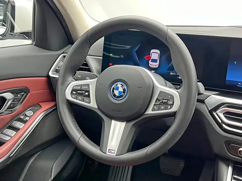 BMW i3 2023 eDrive35L — миниатюра 16