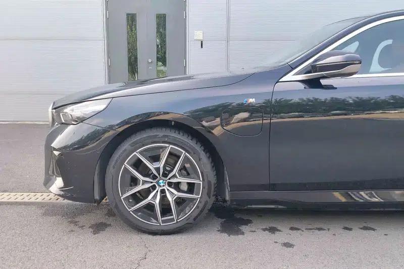 BMW i5 2025 facelift eDrive35L M Sport Package — миниатюра 7