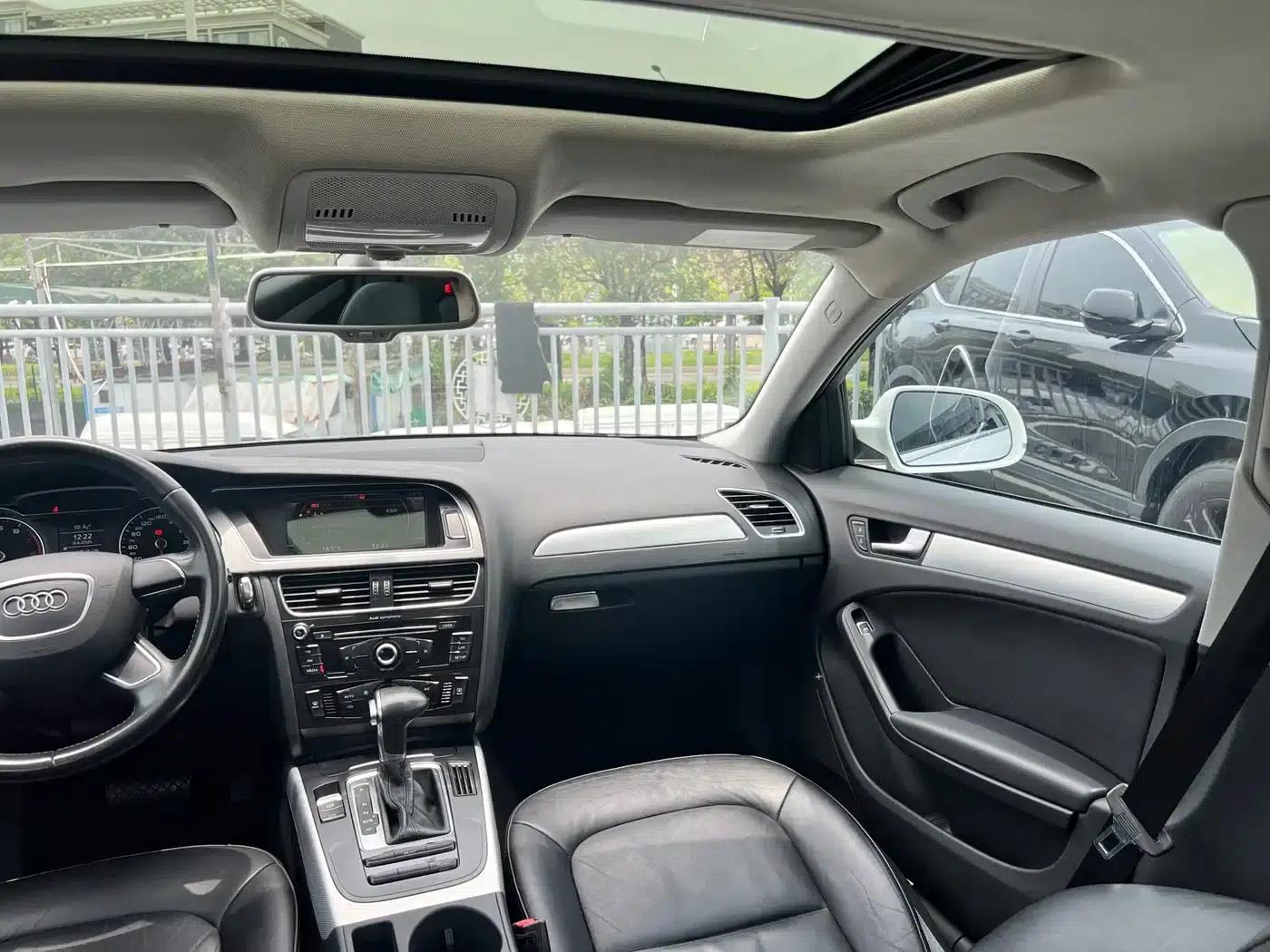 Audi A4L 2016 30 TFSI Classic Edition Automatic Comfort Model — миниатюра 9