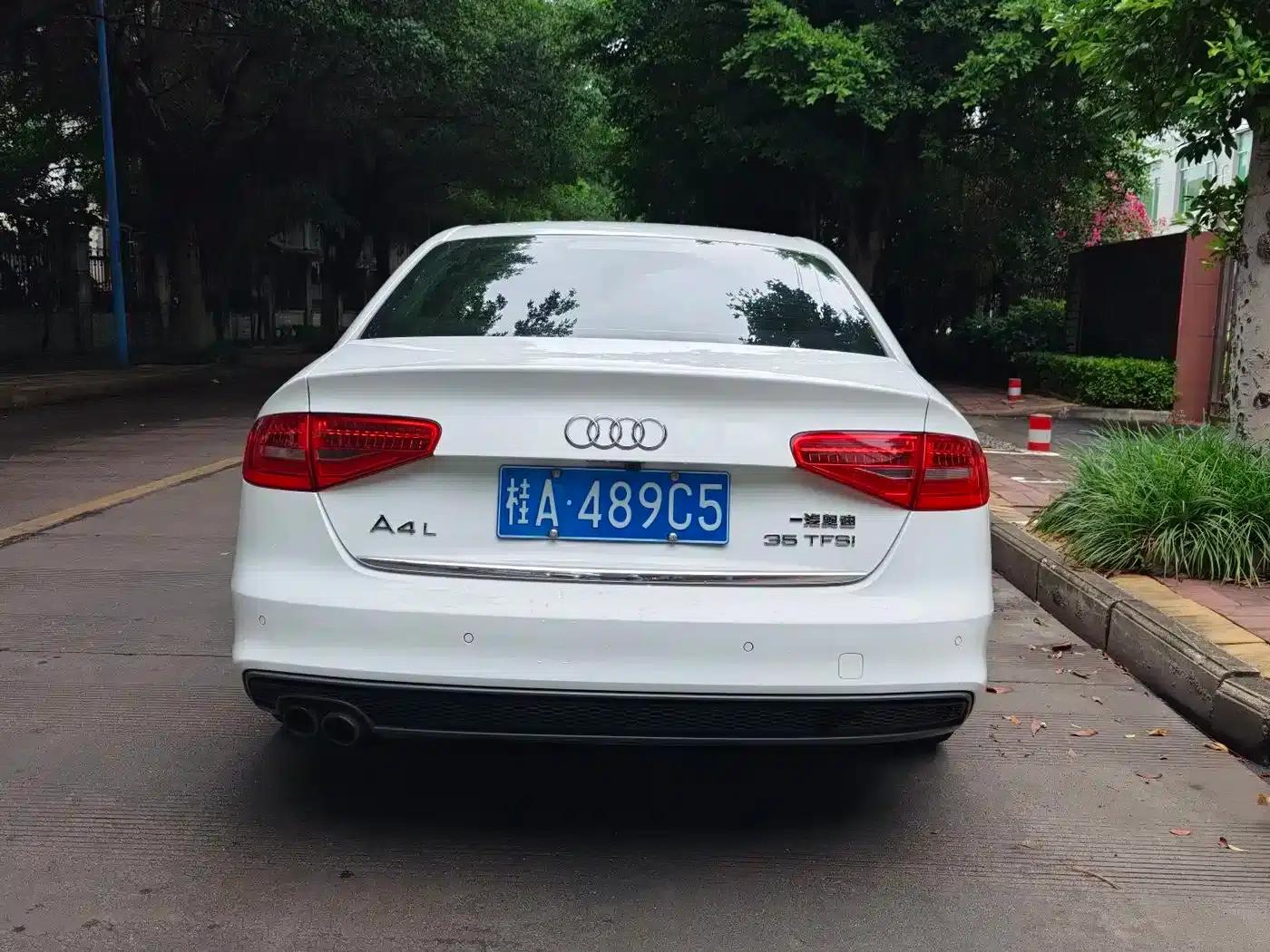 Audi A4L 2016 35 TFSI Classic Edition S line Comfort — миниатюра 8