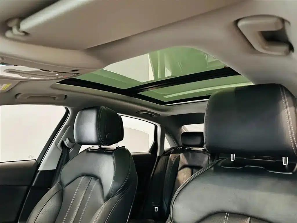 Audi A4L 2022 40 TFSI Luxury Dynamic — миниатюра 12