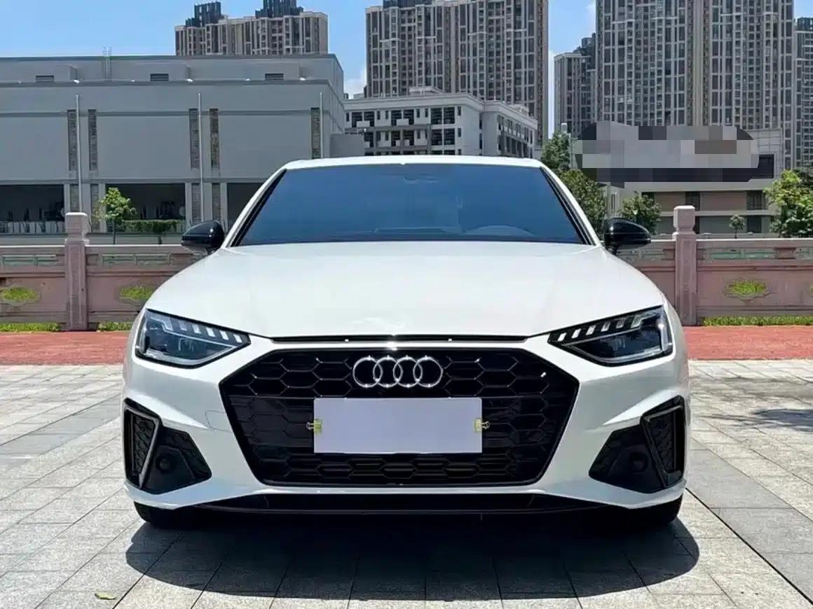 Audi A4L 2022 40 TFSI Luxury Dynamic — миниатюра 2