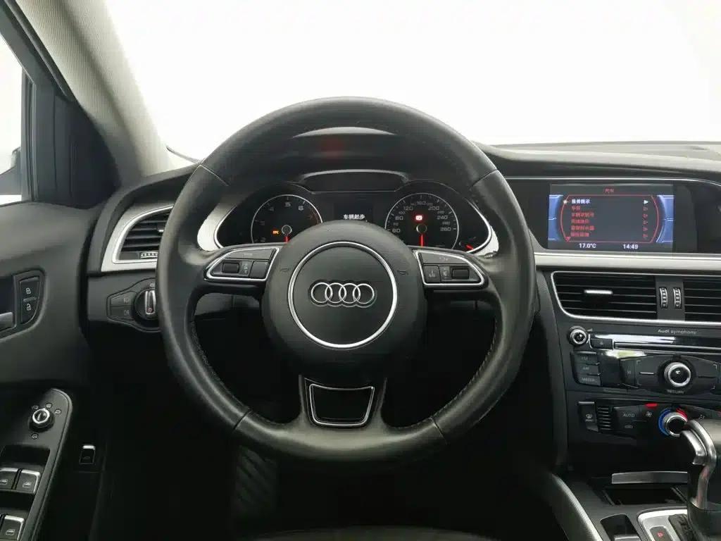 Audi A4L 2013 35 TFSI Automatic Standard Edition — миниатюра 11