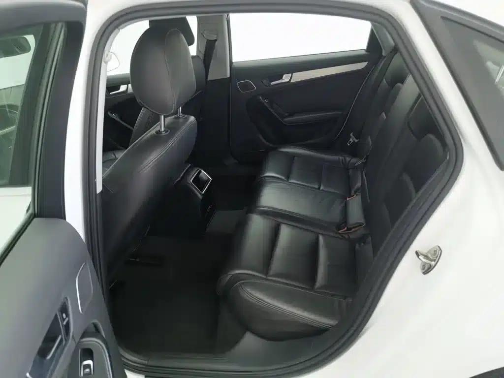 Audi A4L 2013 35 TFSI Automatic Standard Edition — миниатюра 15