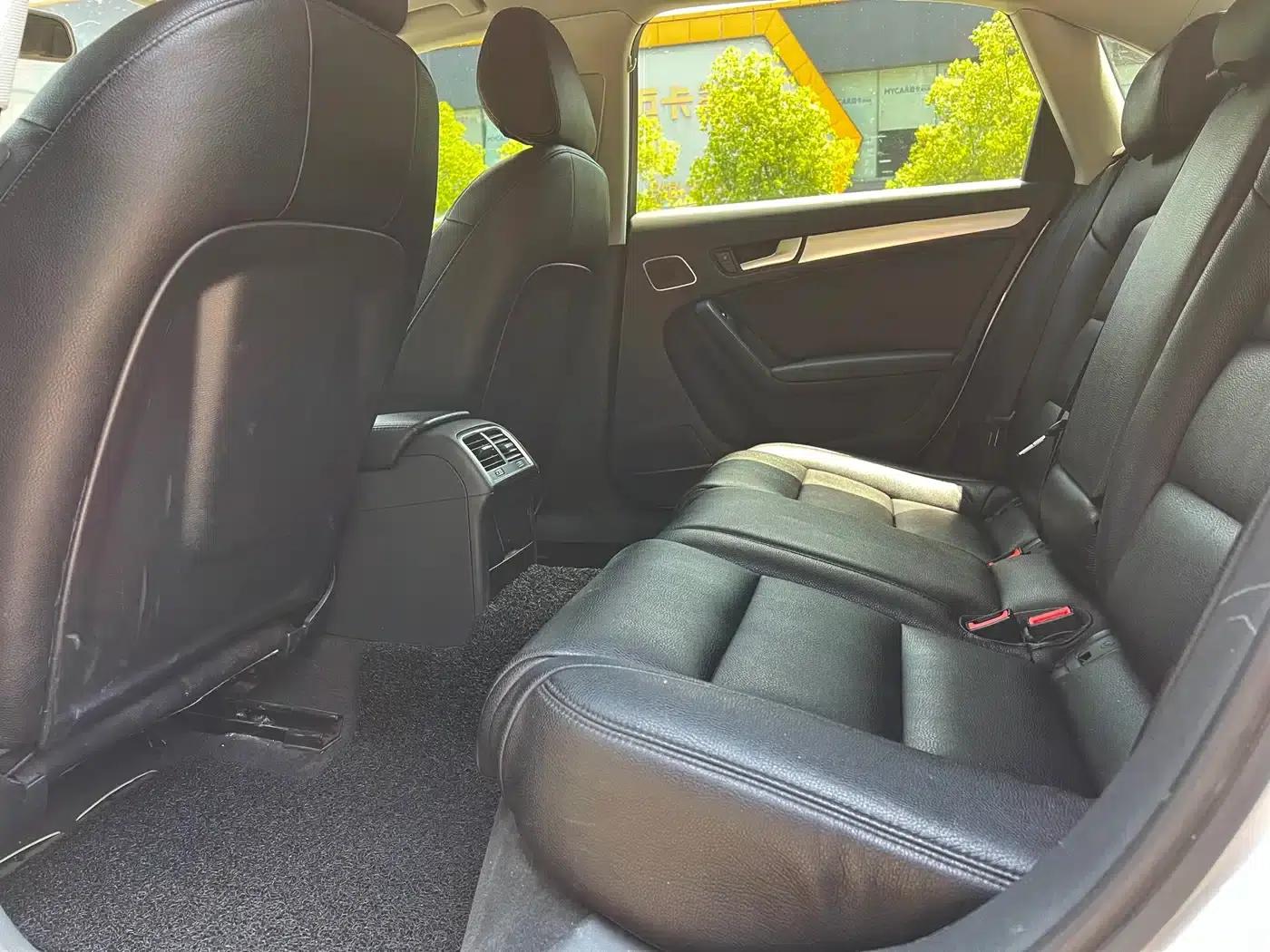 Audi A4L 2015 35 TFSI Automatic Standard Edition — миниатюра 8