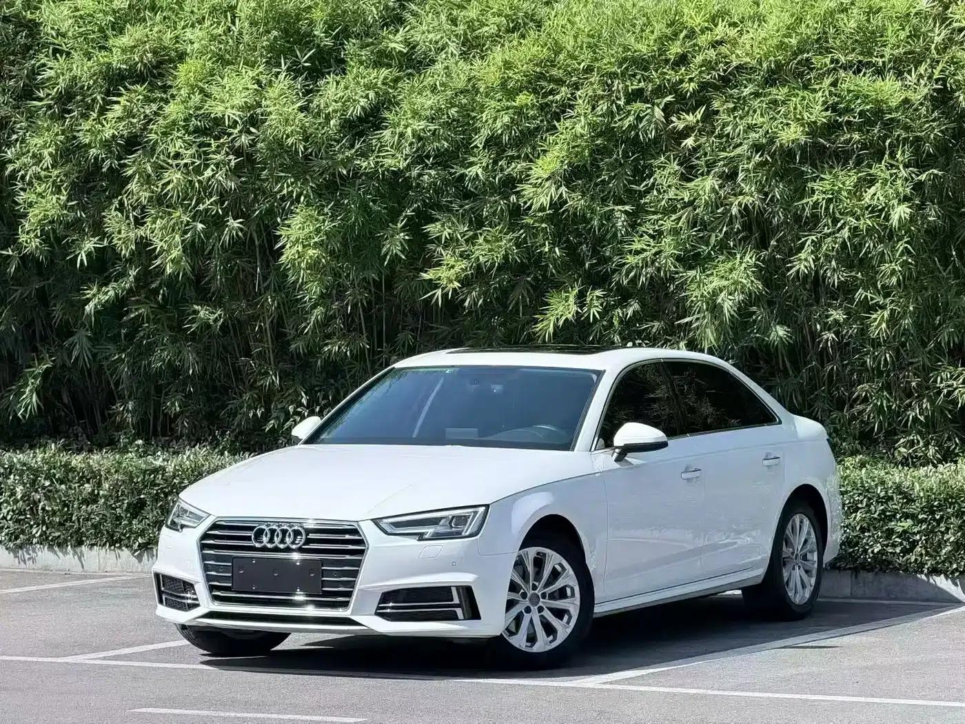 Audi A4L 2019 40 TFSI Progressive (National V Emission Standard) — миниатюра 1