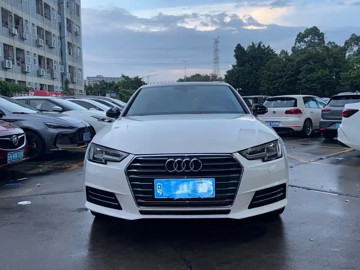 Audi A4L 2018 30th Anniversary Edition 40 TFSI Progressive — миниатюра 1