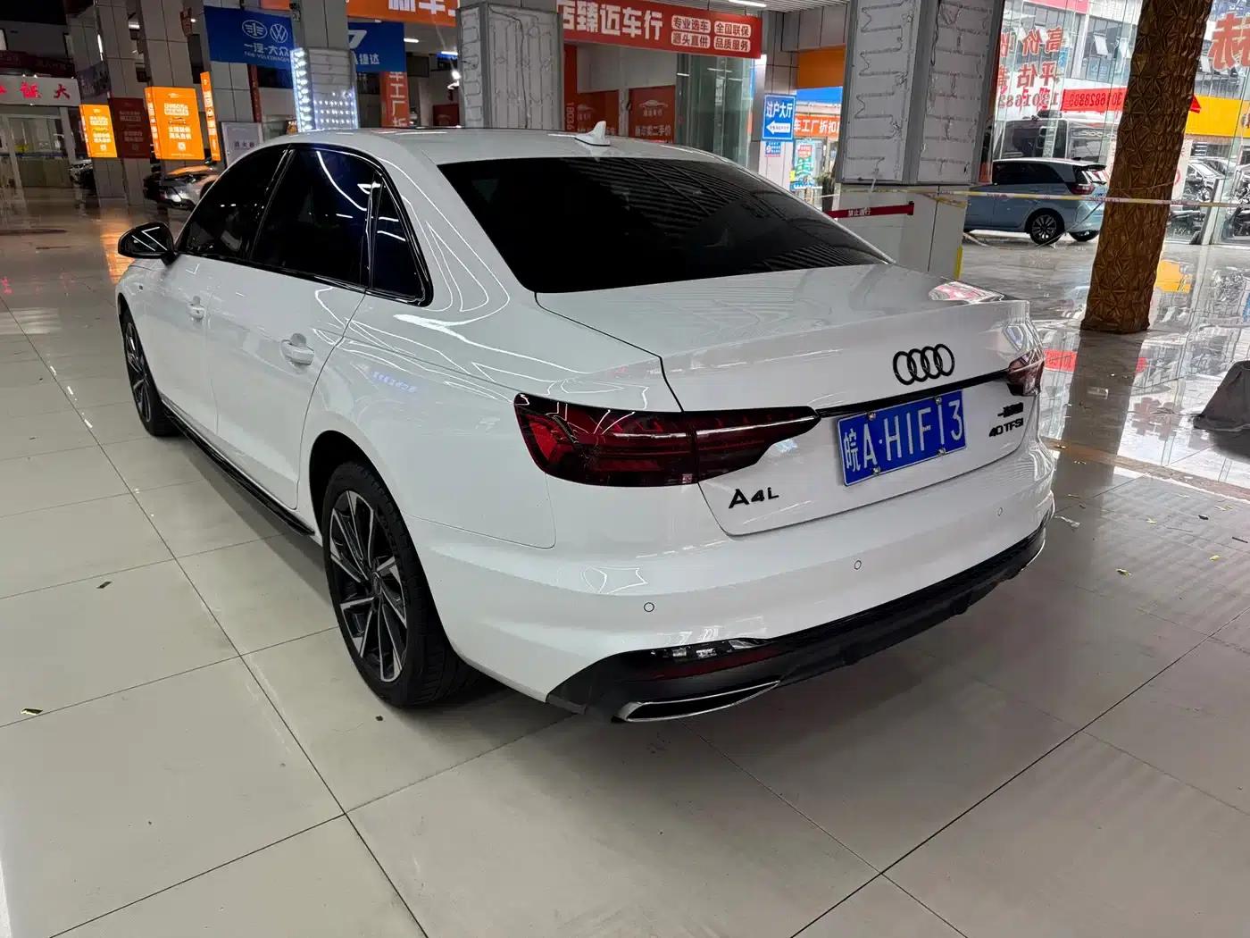 Audi A4L 2023 40 TFSI quattro Luxury Dynamic — миниатюра 4