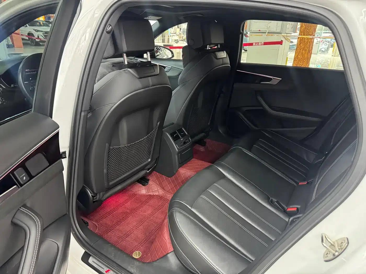 Audi A4L 2023 40 TFSI quattro Luxury Dynamic — миниатюра 8