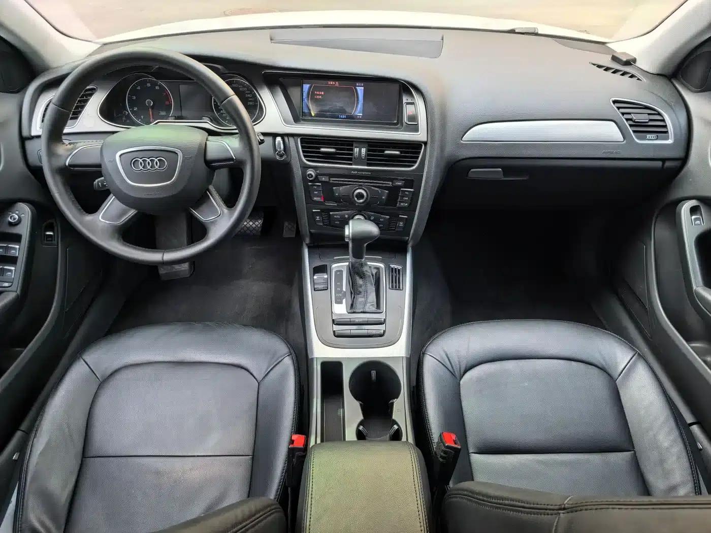 Audi A4L 2016 30 TFSI Classic Edition Automatic Comfort Model — миниатюра 13