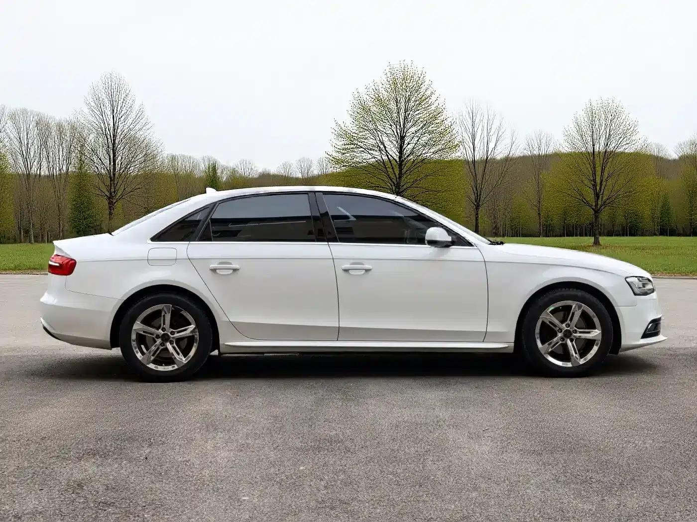 Audi A4L 2016 30 TFSI Classic Edition Automatic Comfort Model — миниатюра 7