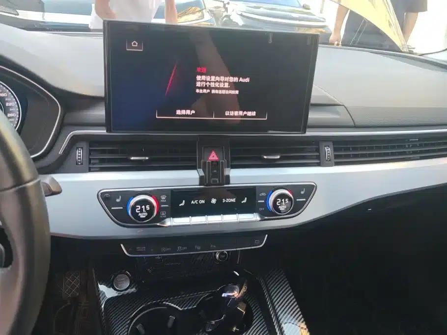 Audi A4L 2020 40 TFSI Luxury Dynamic — миниатюра 13