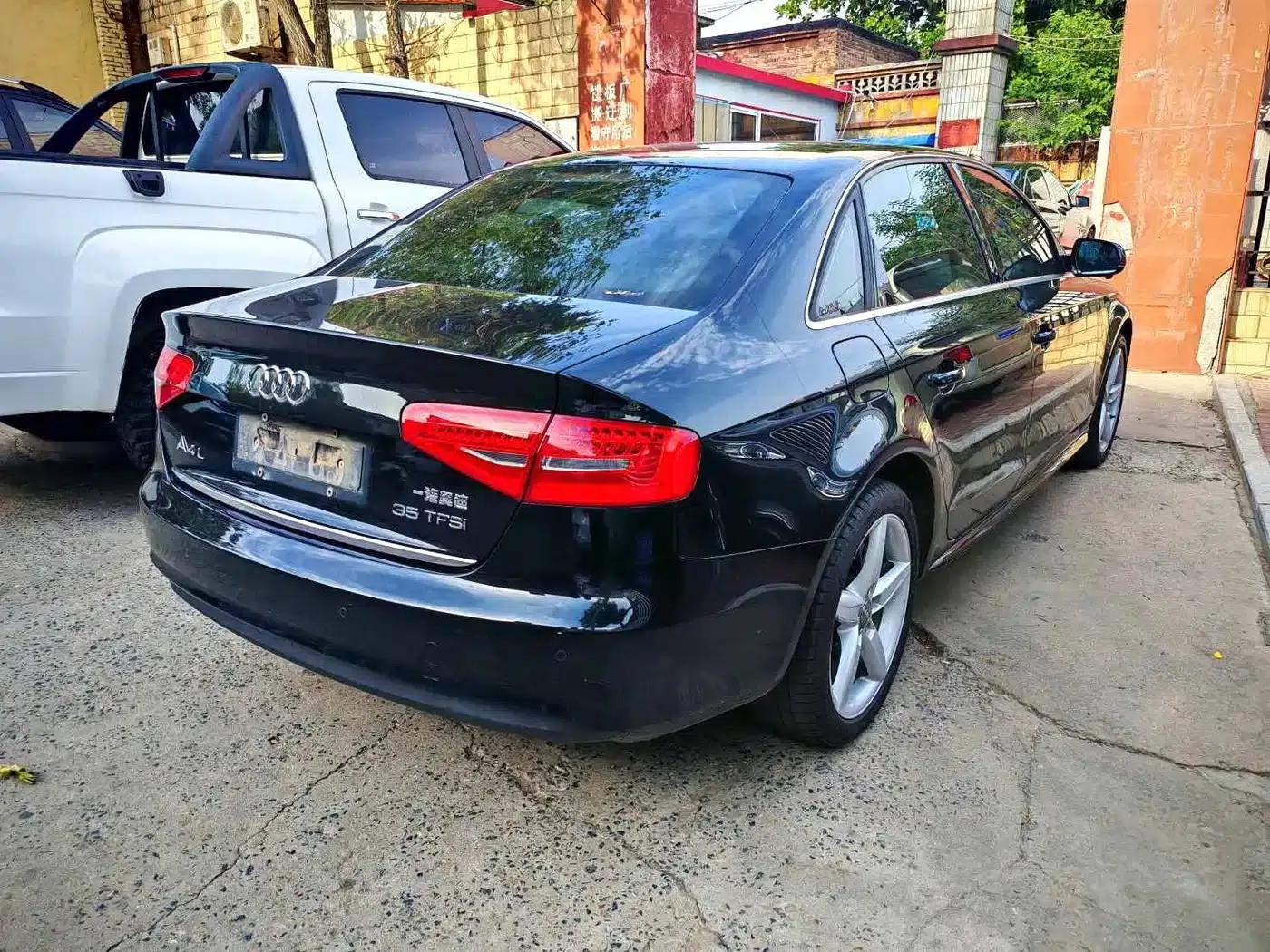 Audi A4L 2013 35 TFSI Automatic Standard Edition — миниатюра 4
