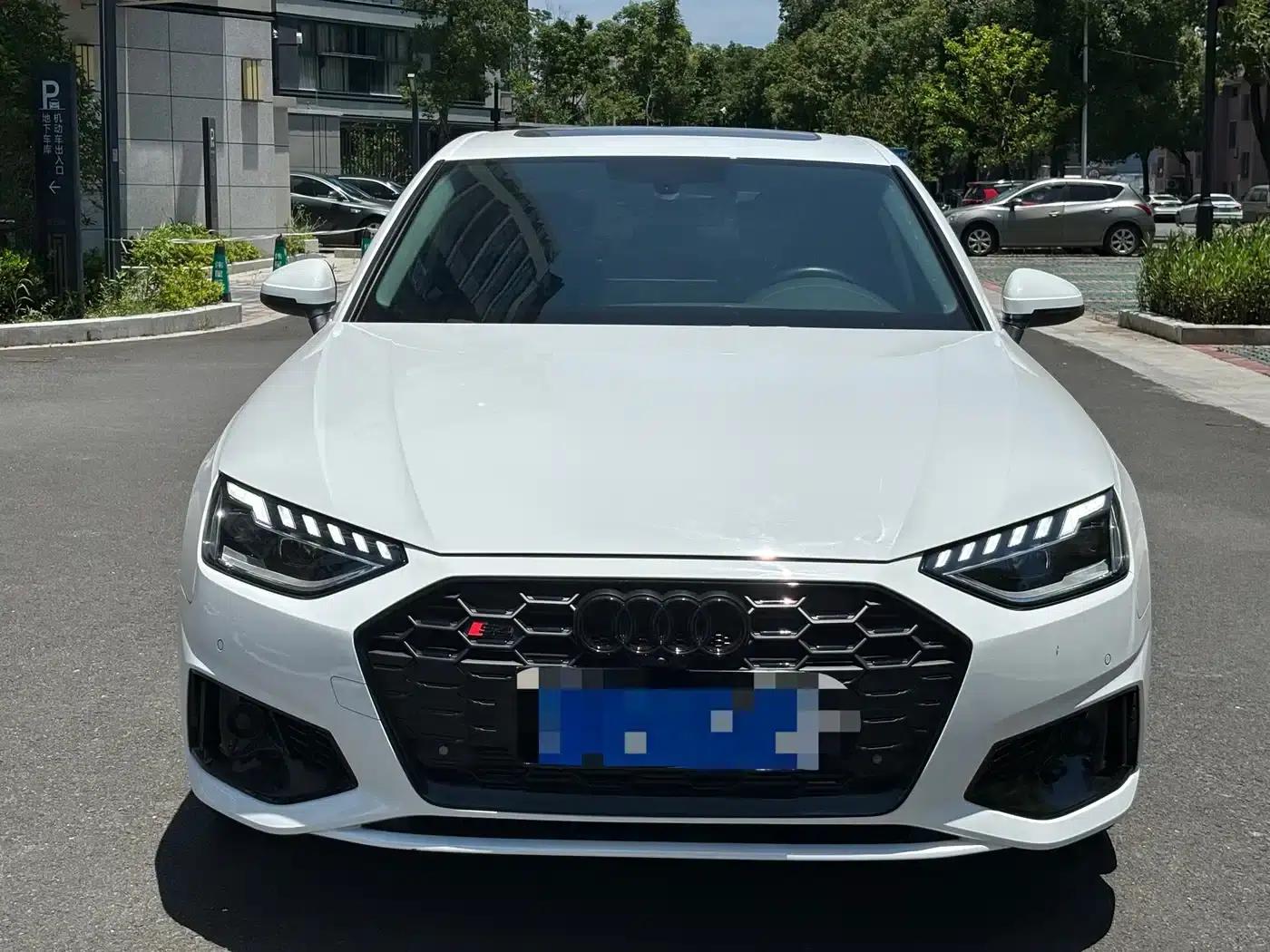 Audi A4L 2022 40 TFSI Fashion Dynamic Edition — миниатюра 2