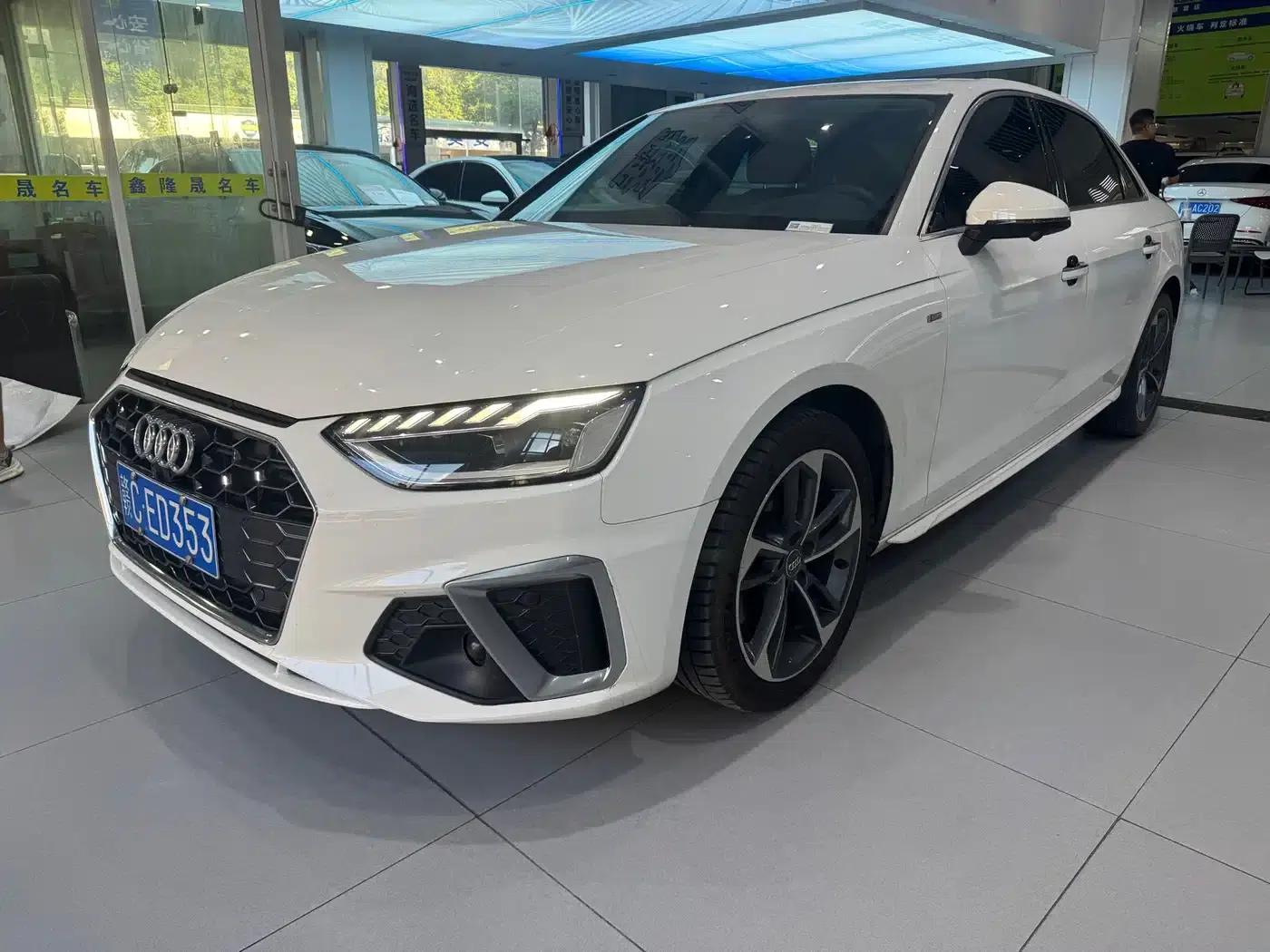 Audi A4L 2020 40 TFSI Fashion Dynamic Edition — миниатюра 1