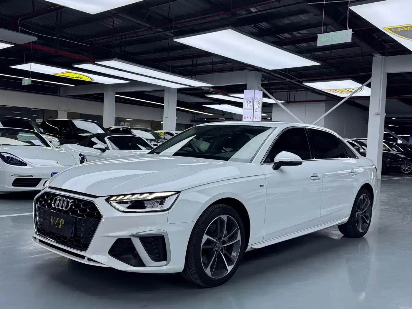 Audi A4L 2022 40 TFSI Fashion Dynamic Edition — миниатюра 1