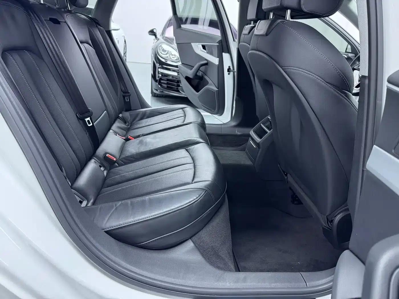 Audi A4L 2022 40 TFSI Fashion Dynamic Edition — миниатюра 14