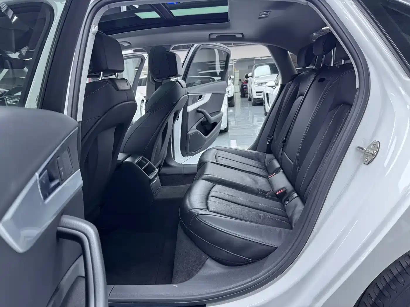 Audi A4L 2022 40 TFSI Fashion Dynamic Edition — миниатюра 15