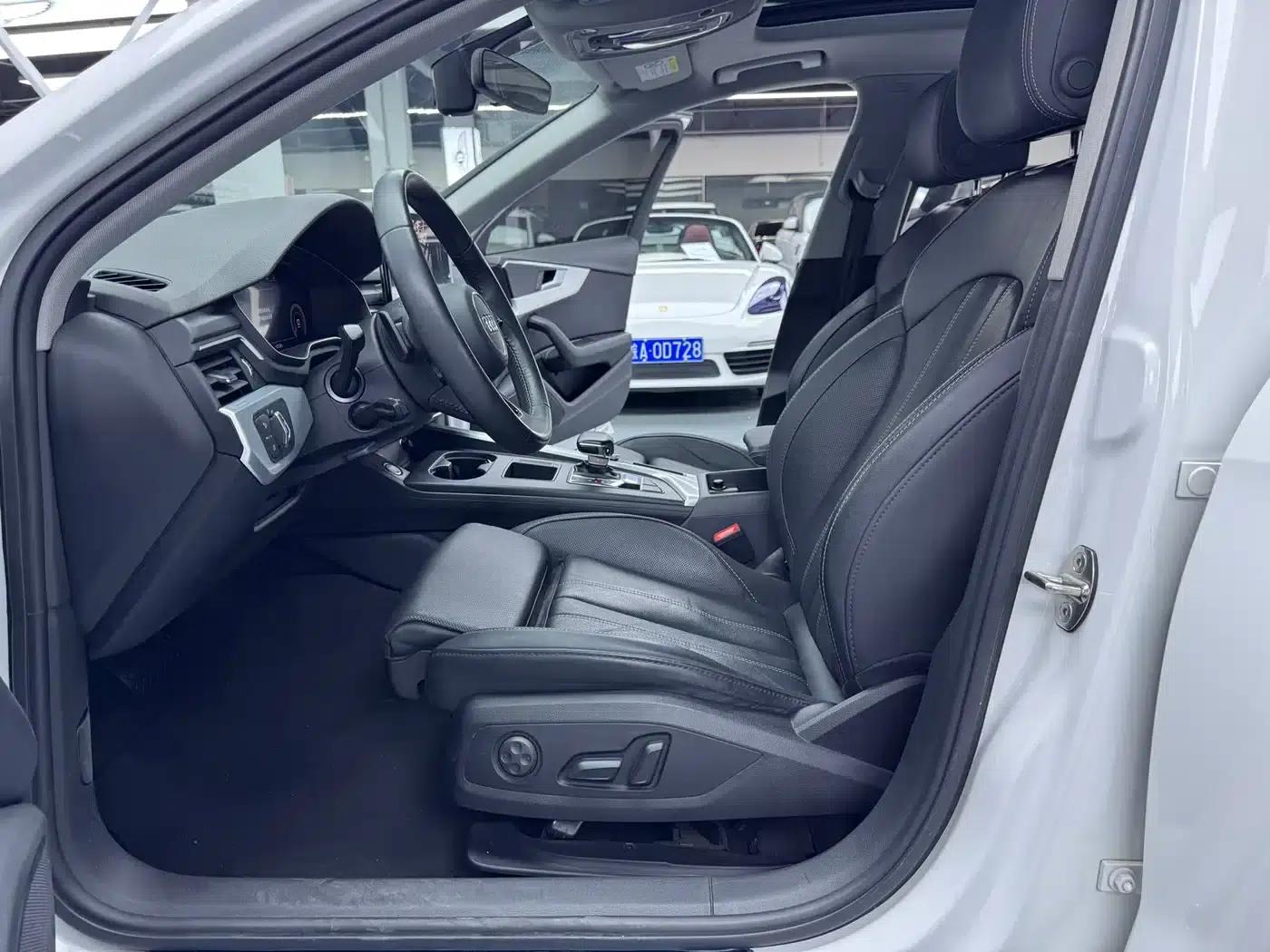 Audi A4L 2022 40 TFSI Fashion Dynamic Edition — миниатюра 4