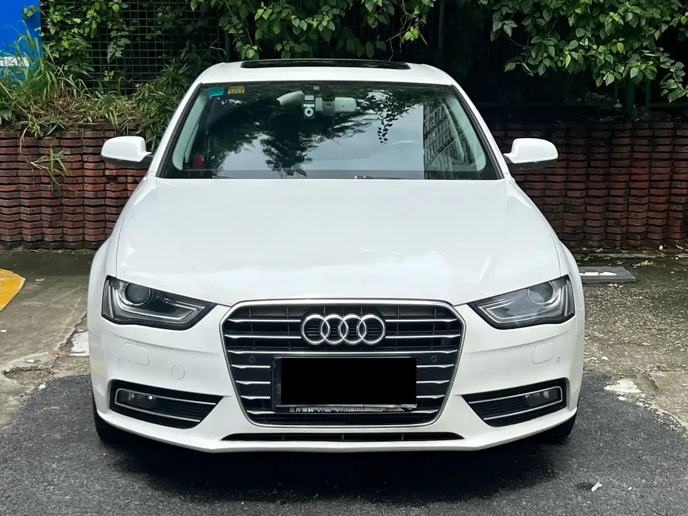 Audi A4L 2016 35 TFSI Classic Edition Automatic Standard Model — миниатюра 2