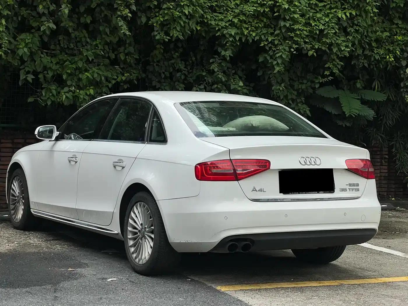 Audi A4L 2016 35 TFSI Classic Edition Automatic Standard Model — миниатюра 19